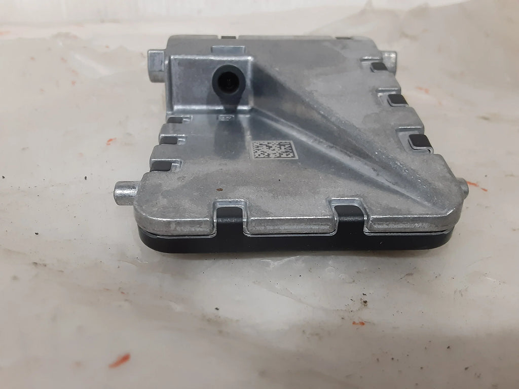 Pre-Owned 18-19 Camry Windshield Front View lane Departure Camera 8646C-06010 OEM (Good)