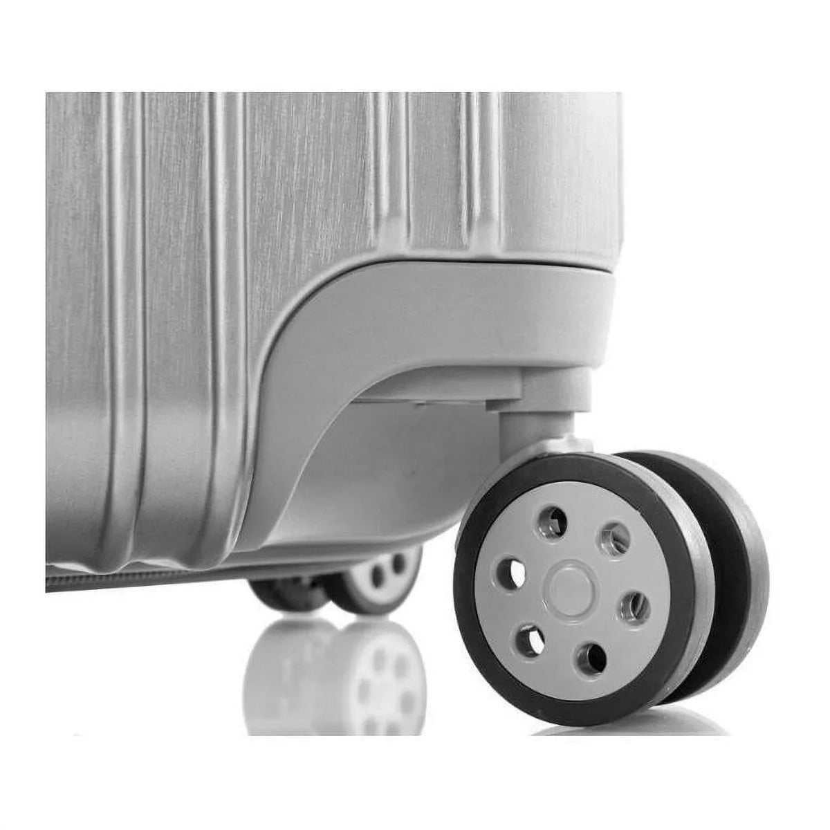 Heys Xtrak 21-Inch Load TSA Combination Lock, Expandable, Telescopic Handle System Carry-On Luggage with Spinner Wheels Silver